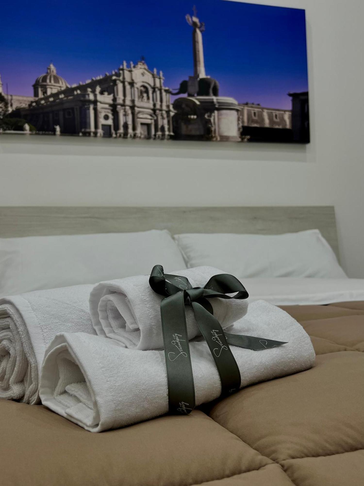 Amira Guest House Катания Экстерьер фото