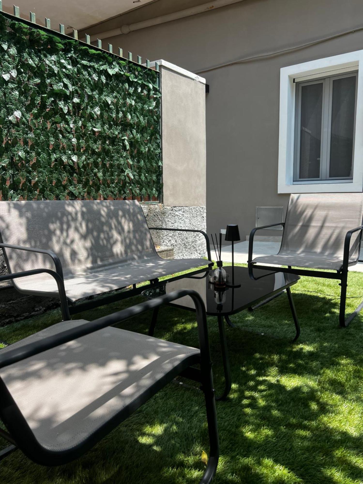Amira Guest House Катания Экстерьер фото